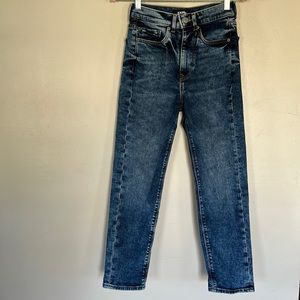 Express Super High Waisted Dark Wash Mom Jeans - 00R